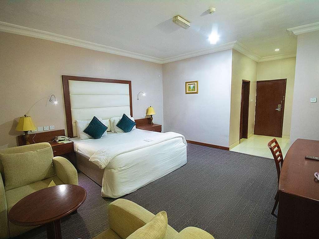 Denis Hotel Abuja Mobushipe Room photo