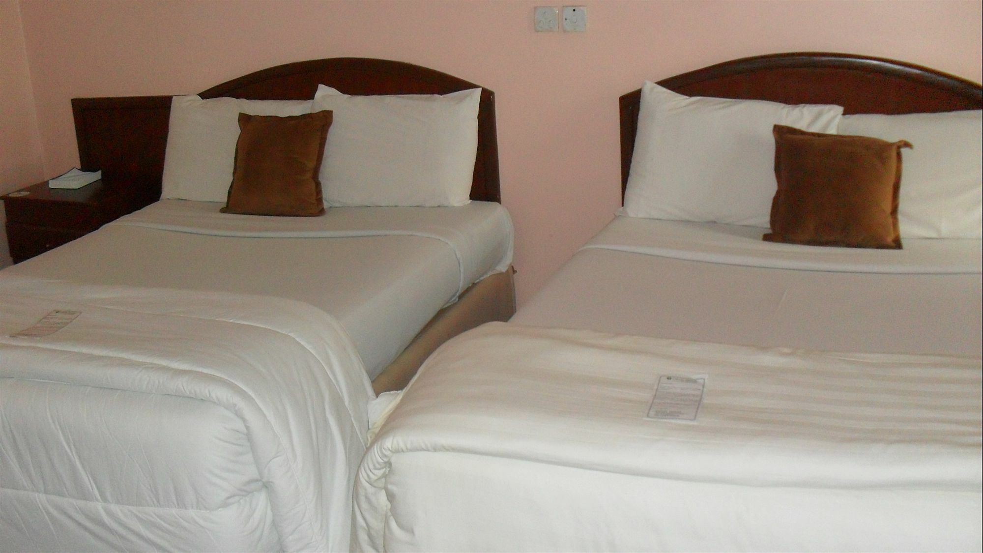 Denis Hotel Abuja Mobushipe Exterior photo